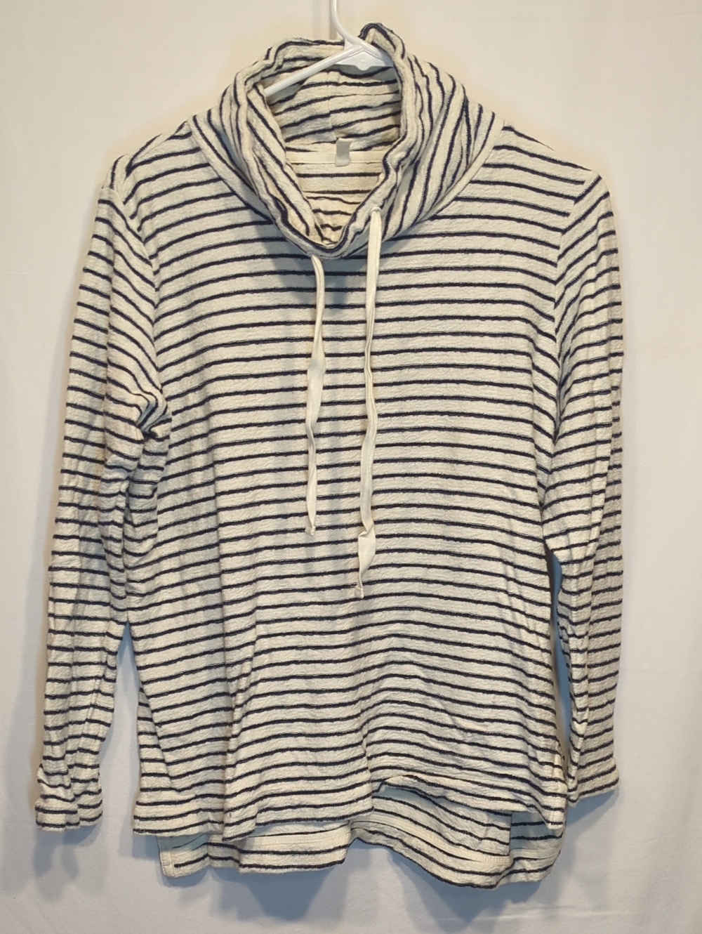 Lou & Gray Striped Cowl Neck Women’s Sweater - White and Navy